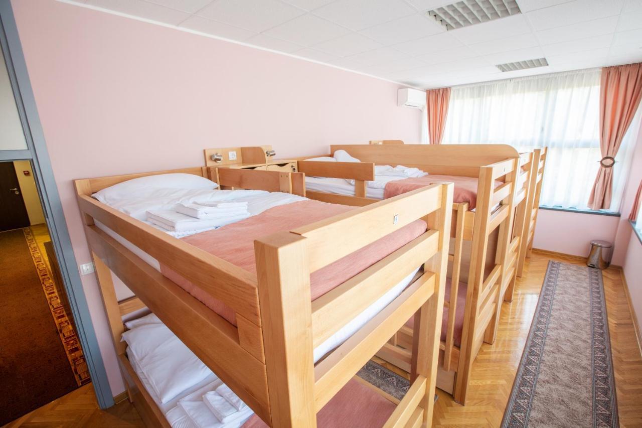 Hostel Amd بلغراد المظهر الخارجي الصورة